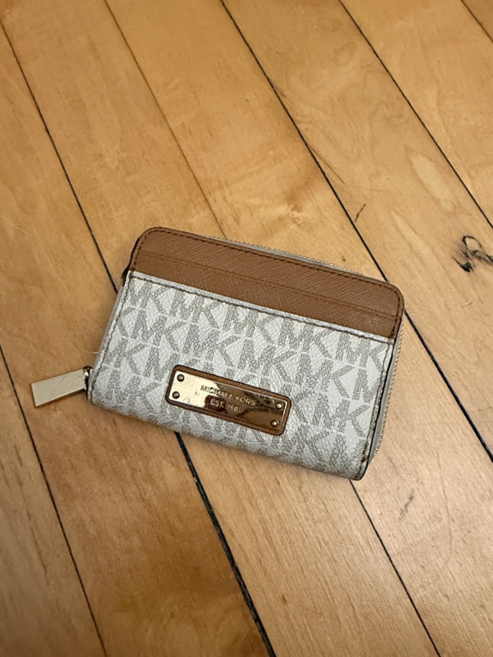 Michael Kors Beige & Brown Signature Zip Wallet